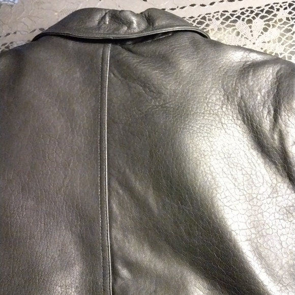 Genuine Leather Jacket 🧥🧥🧥🧥 - Picture 8 of 12